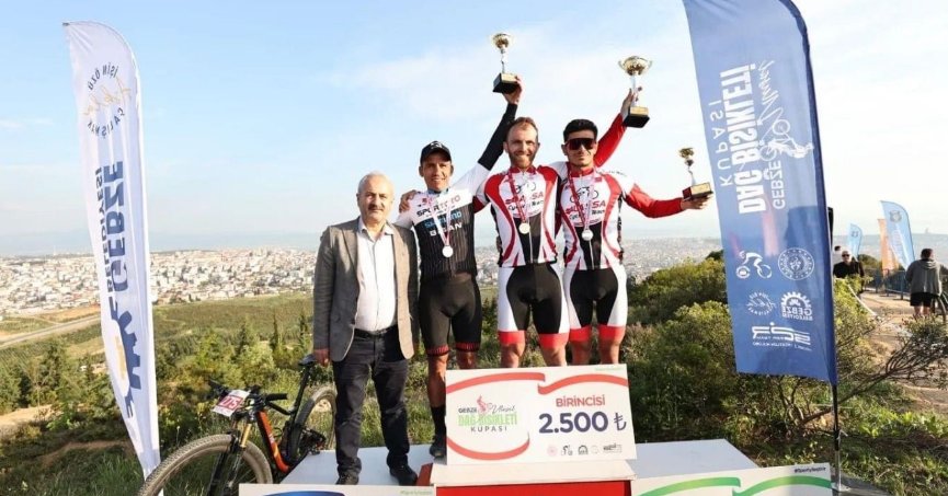 Dağ Bisikleti yarışları nefes kesti