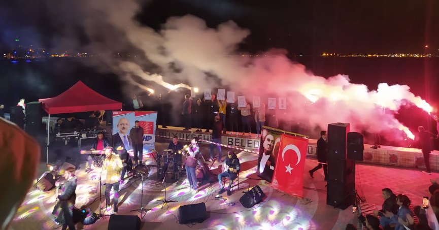 CHP’li gençlerden bahar konseri