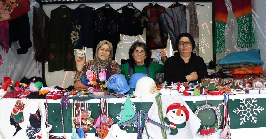 El emeği satış stantları AVM’de yeniden açıldı