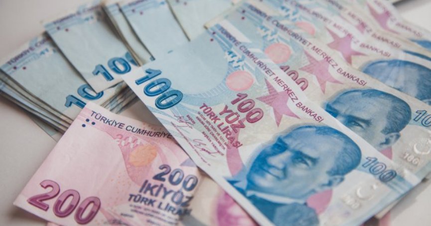 Bütçe Nisan’da 132,5 milyar lira açık verdi