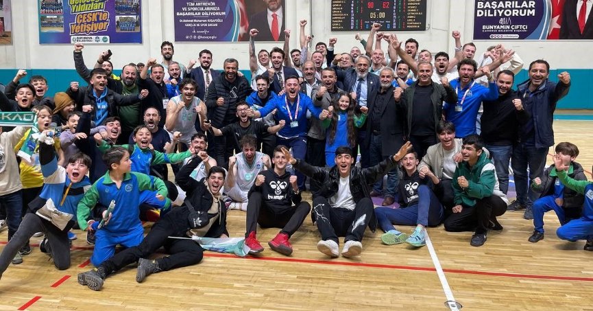 Çayırova Belediyesi yarı finalde