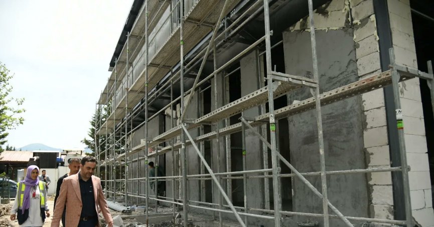 Başiskele Sosyal Tesisi’nde  çalışmalar hızla sürüyor         