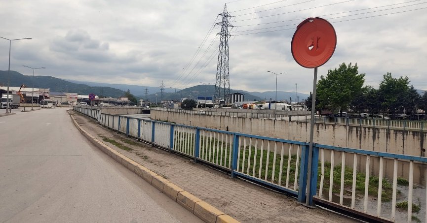 Kör nokta aynası yenilenmeli