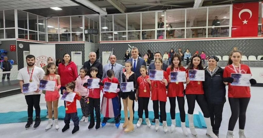 Gölcük bayramı doyasıya kutladı