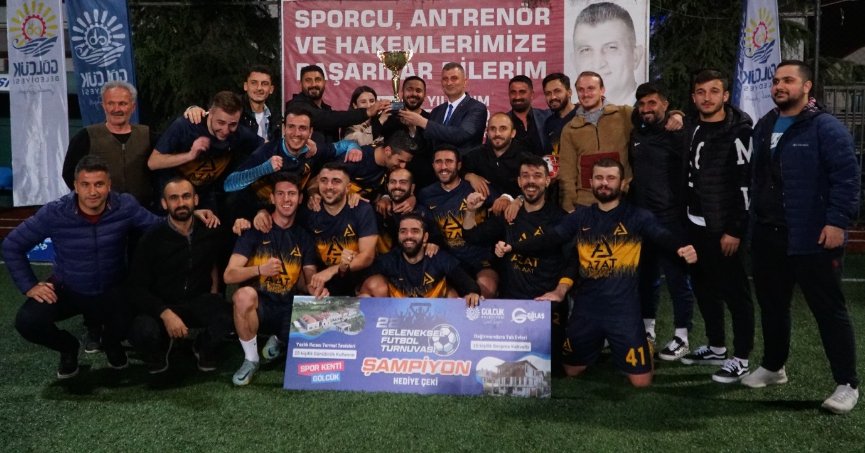 Azat İnşaat şampiyon