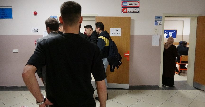 Vatandaşlar ikinci tur için sandıklara akın etti