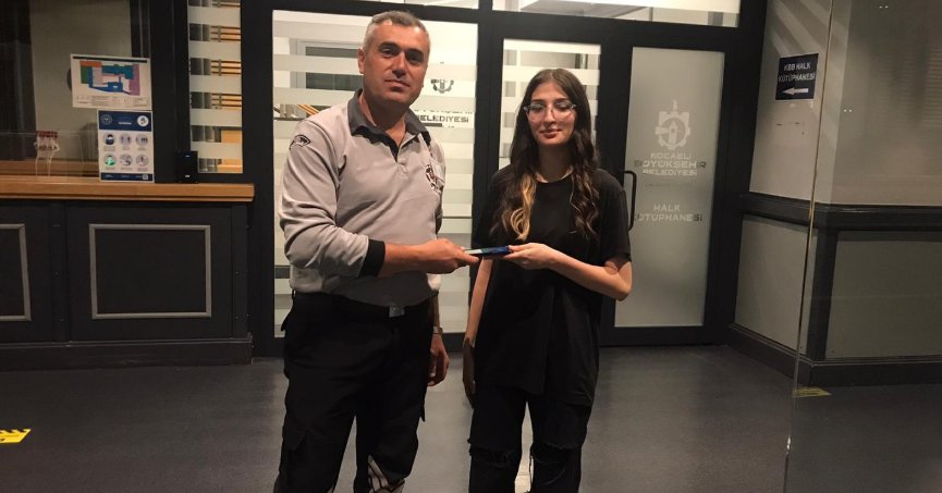 Düşürülen eşyalar sahiplerine ulaştırıldı