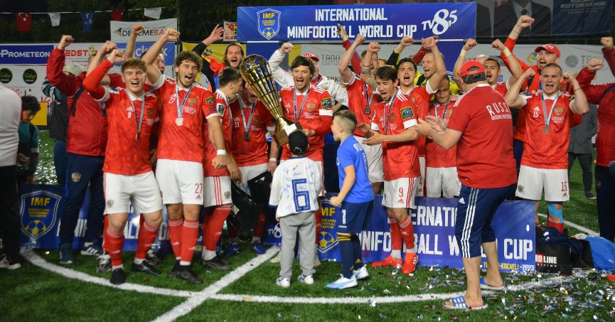 Rusya, İzmit’te şampiyon oldu