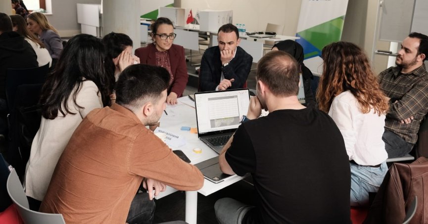 Yaya ve çocuk dostu sokaklar oluşturulacak