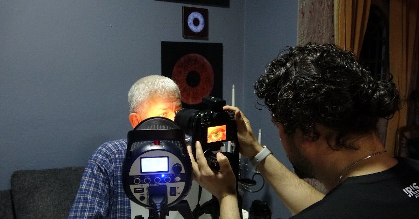 Göz irisleri fotoğraf sanatına dönüşüyor