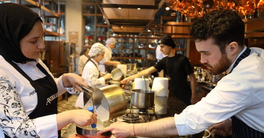 Geleceğin şeflerine ünlü şeflerden eğitim
