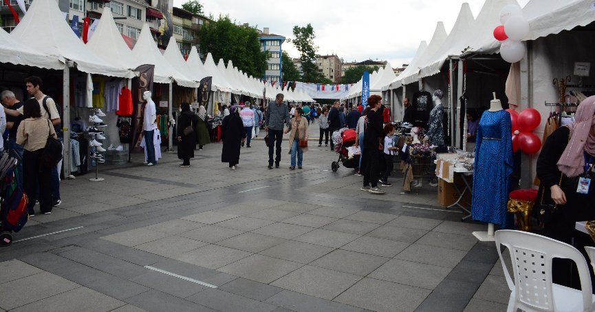 Umutları yeşertmek için kilometrelerce yol geldiler