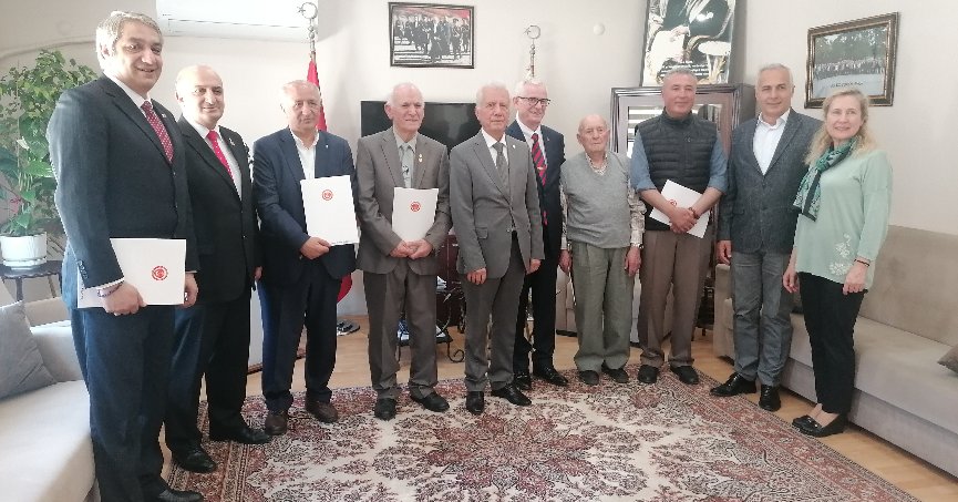 TEMAD’dan yedi üyeye onursal üyelik beratı