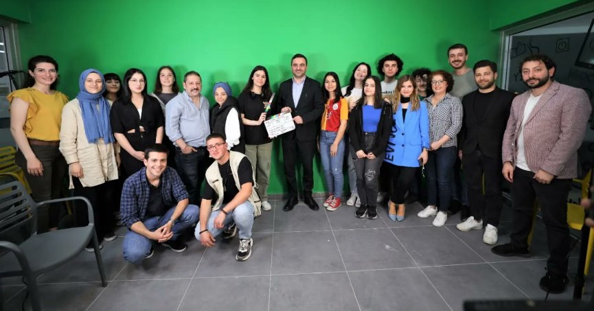 Başkan Özlü, geleceğin  sinemacıları ile buluştu