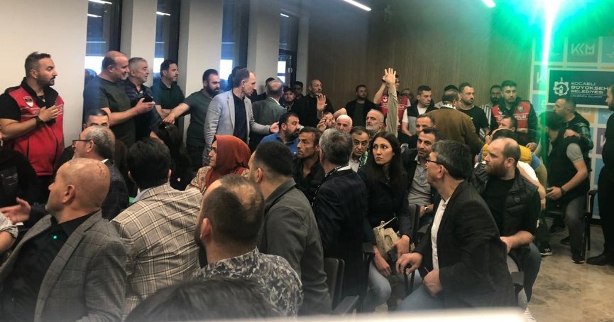 Kocaelispor yönetimi ibra edildi