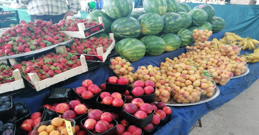 Pazarda karpuzun  kilosu 8 liraya düştü