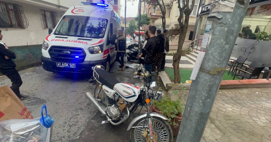 Motosiklet çalan kişiyi tekmeyle durdurdular