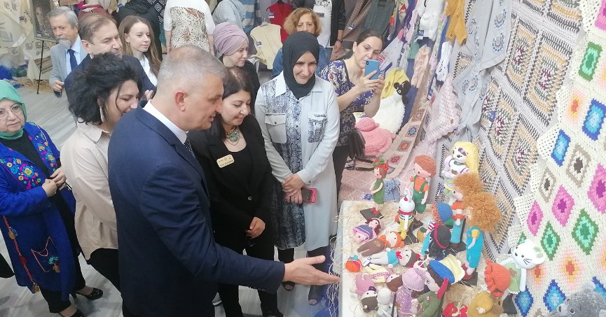 Eserler, sergide beğeniye sunuldu