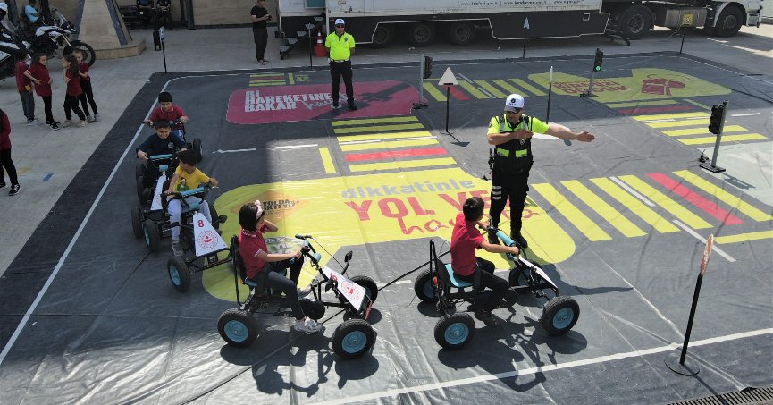 Öğrencilere trafik eğitimi verildi