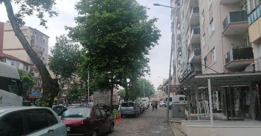 Aydınlatma direğine düzeltme gerekli