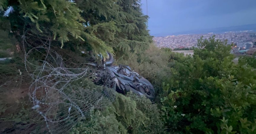 Motosiklet ağaca çarptı: 1 yaralı