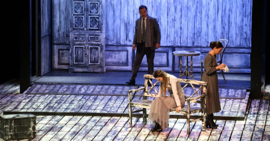 Vişne Bahçesi, İstanbul  AKM’den tam not aldı