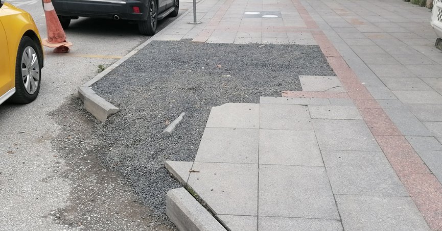 Kaldırıma düzenleme gerekli