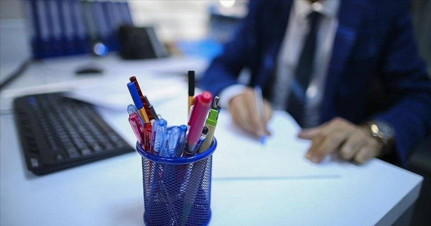 Ücretli çalışan sayısı Nisan’da  yıllık bazda yüzde 3,7 arttı