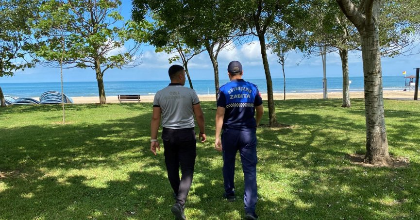 Büyükşehir Zabıta plajlarda görev başında