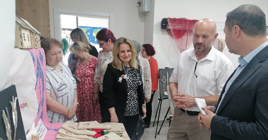 İHH Gölcük, yıl sonu sergisini açtı