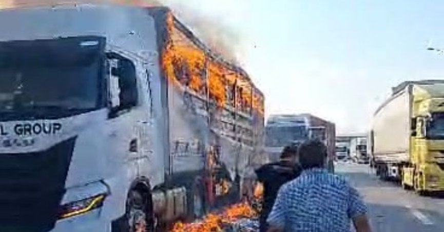 TEM’de tır alev alev yandı