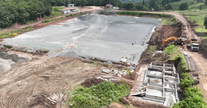 Hasaneyn’de spor tesisi yapımı sürüyor