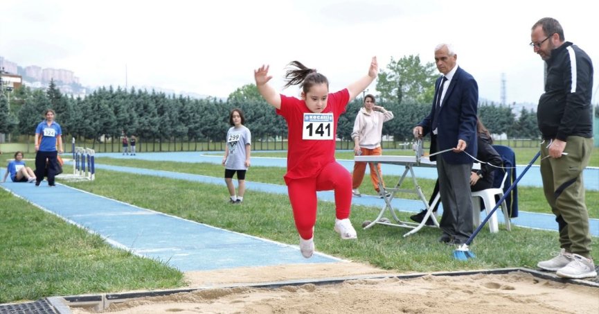 Özel sporcular Türkiye Şampiyonasına gidiyor