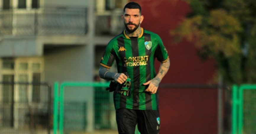 Kolovos, Endonezya'ya gitti