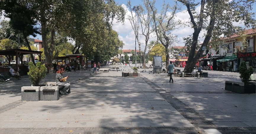 Bayramda hava  sıcak ve nemli