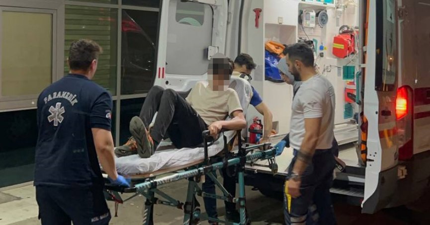 Bıçaklı kavgada 1 kişi yaralandı