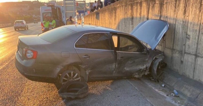 Otomobil istinat duvarına çarptı: 1 yaralı