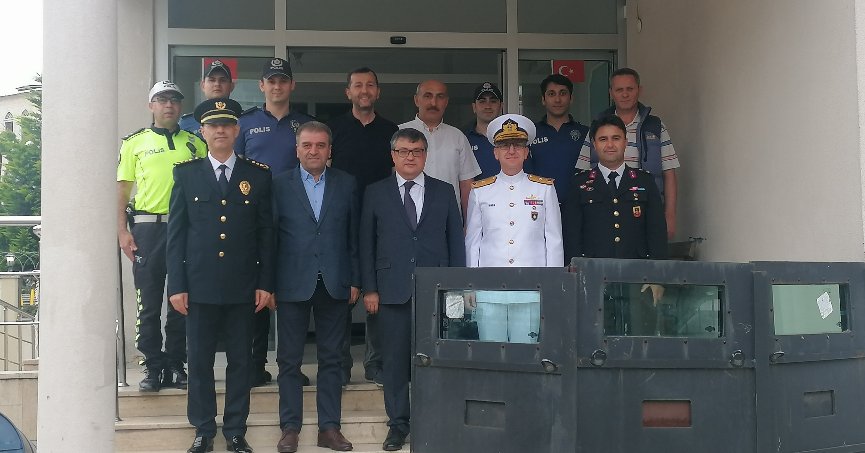 Protokolden emniyete  bayram ziyareti