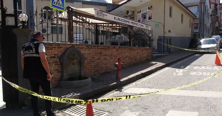 Cami önünde av tüfeğiyle vuruldu