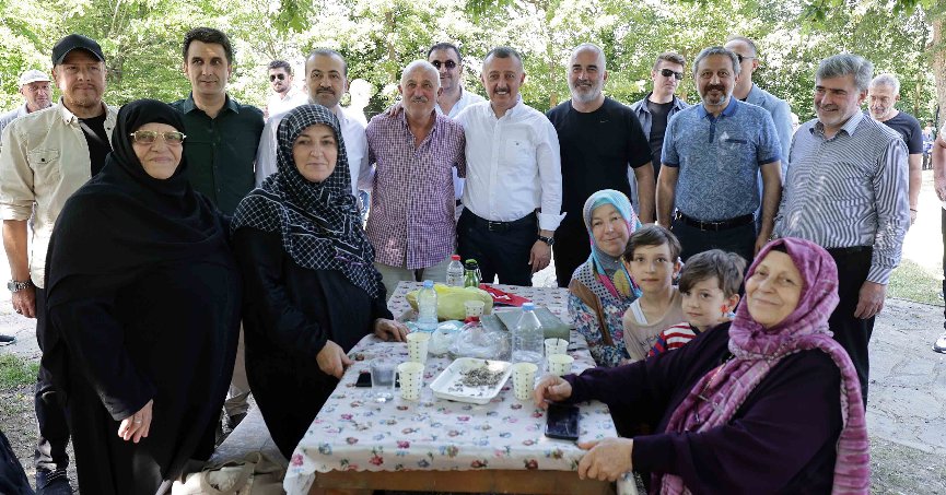 Büyükakın, AK Parti Karamürsel teşkilatının pikniğine katıldı