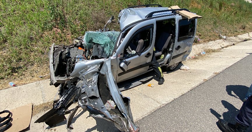 Feci kazada 2’si çocuk 4 yaralı