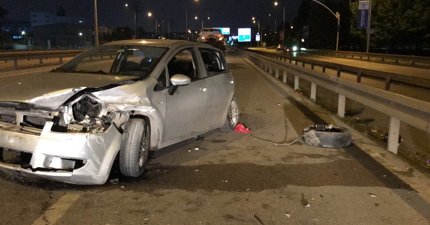 Kazada kopan tekerlek başka kazaya sebep oldu