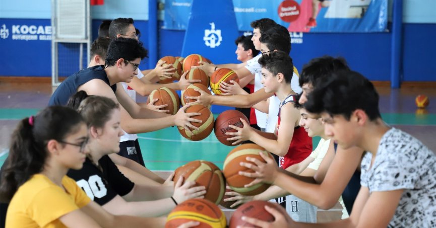 Yazspor okulları eğlenceli geçiyor