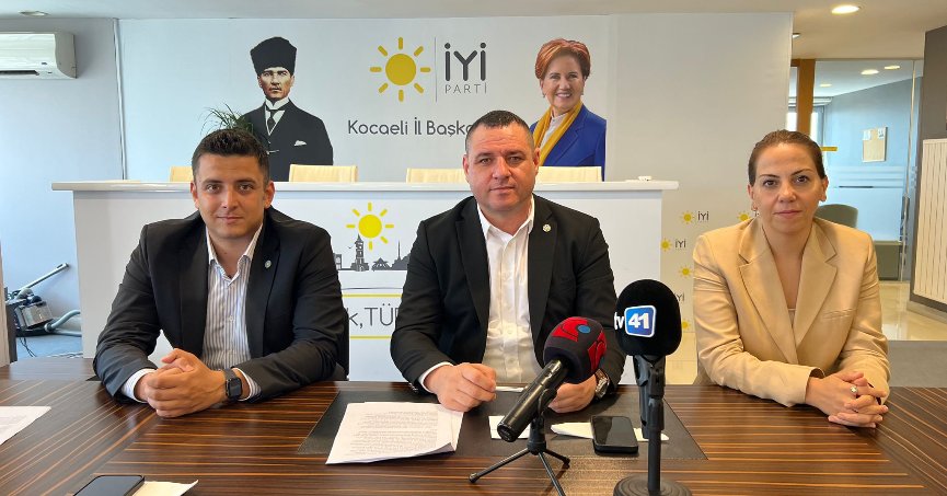 ‘Sadece milletimizle  yol yürüyeceğiz’