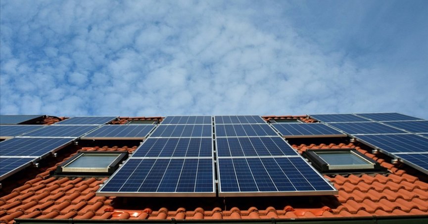 Çatı tipi güneş panelleri 36  milyon evin enerjisini karşılıyor