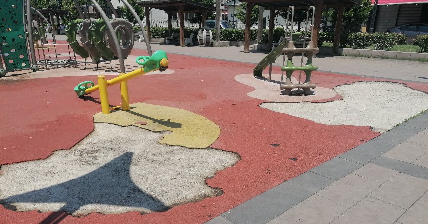 Park zeminine düzenleme gerekli