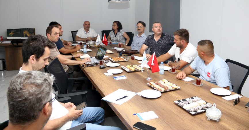 İzmir Büyükşehir’den dip çamuru incelemesi