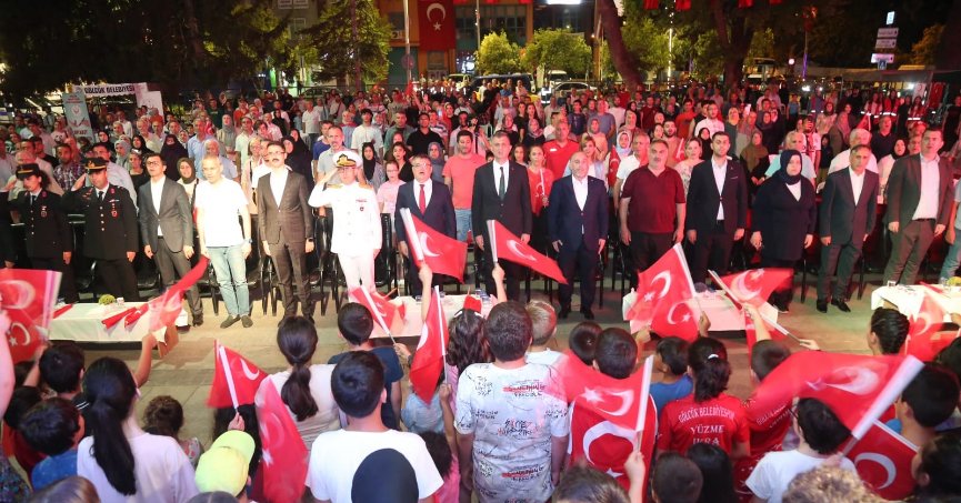 Gölcük tek yürek oldu