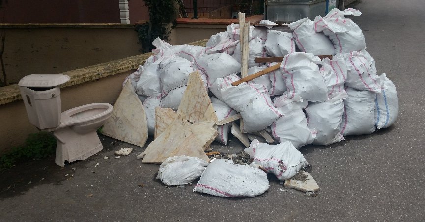 Her gün yüzlerce ton atık temizleniyor