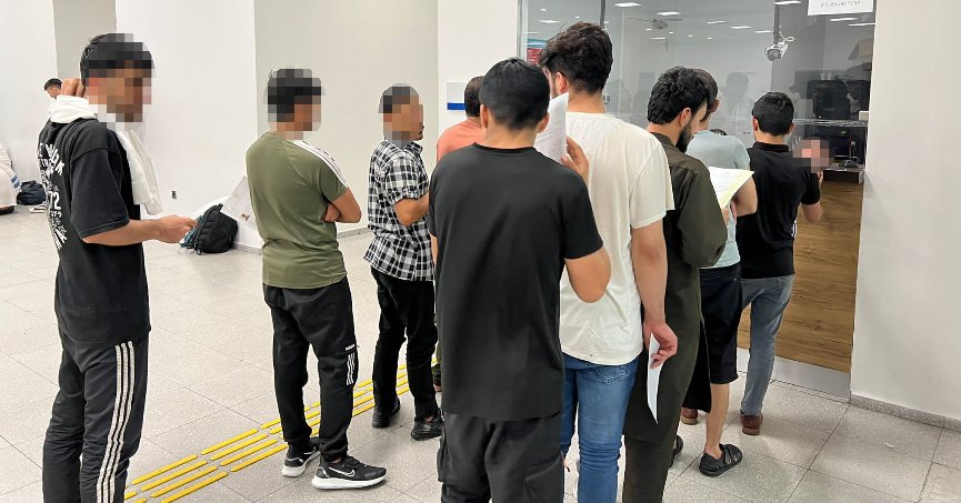 Kocaeli’de 46 düzensiz göçmen sınır dışı edildi